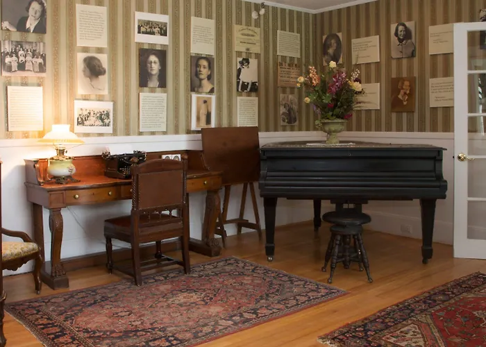 Cheap hotel: Whitehall